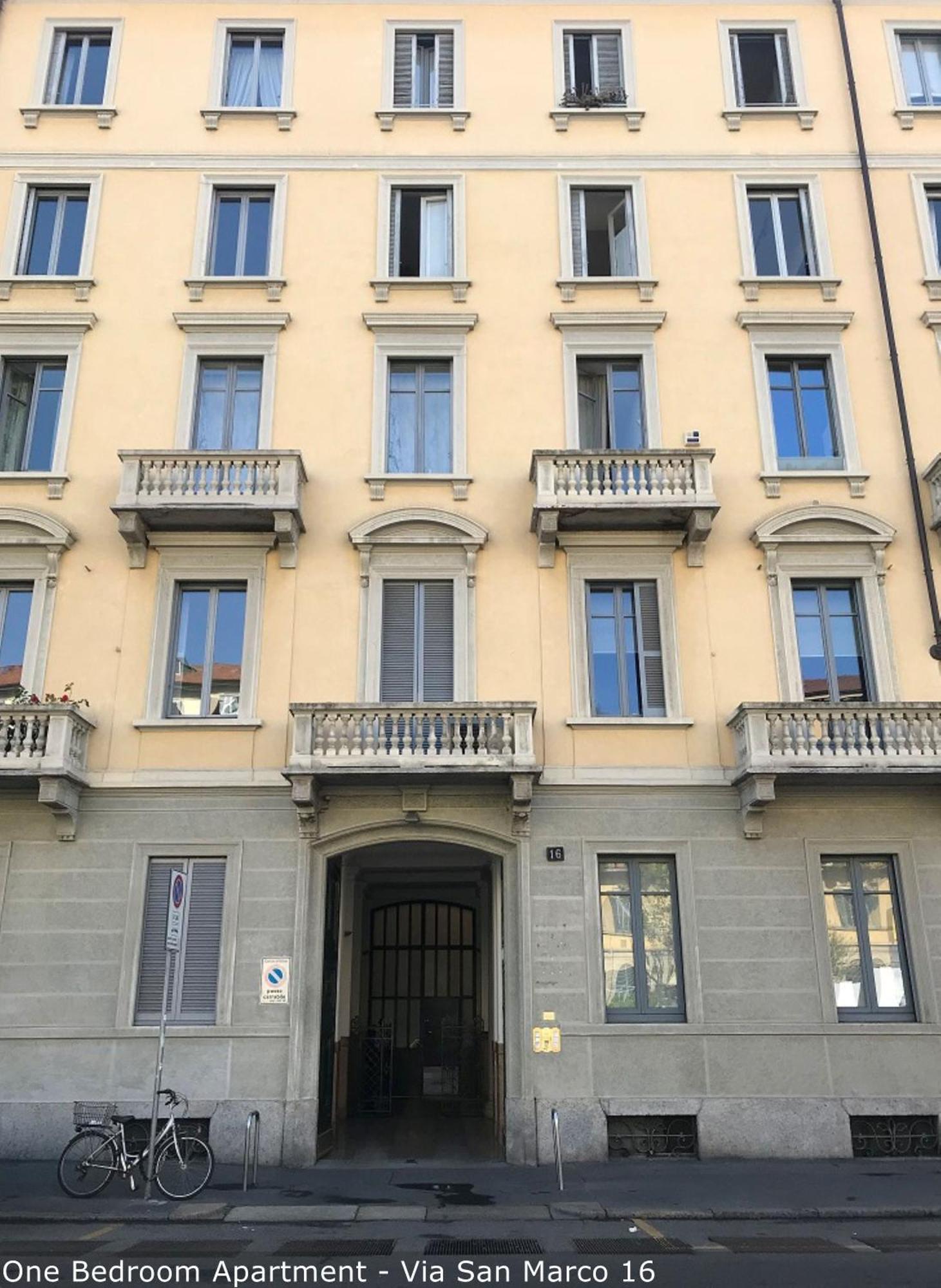Brera Apartments In San Marco Milan Bagian luar foto
